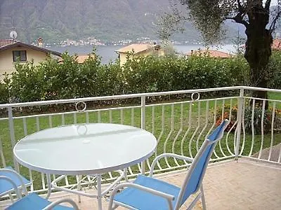 Sleeps 6 Pool Wifi Ossuccio